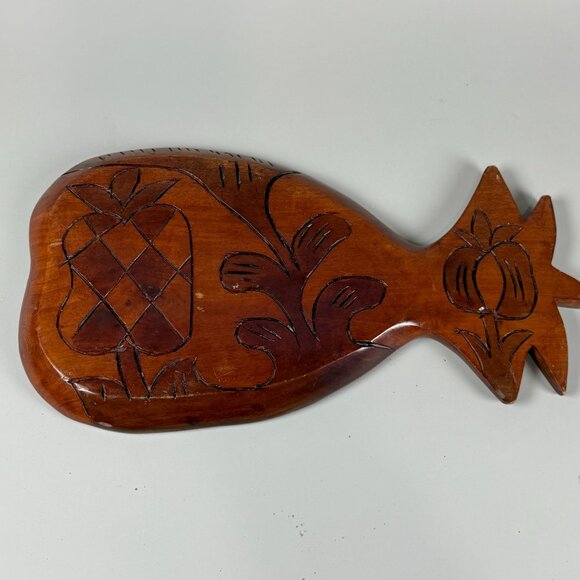 Hand-Carved Wooden Pineapple Serving Tray With Tropical Art Design - Picture 4 of 6